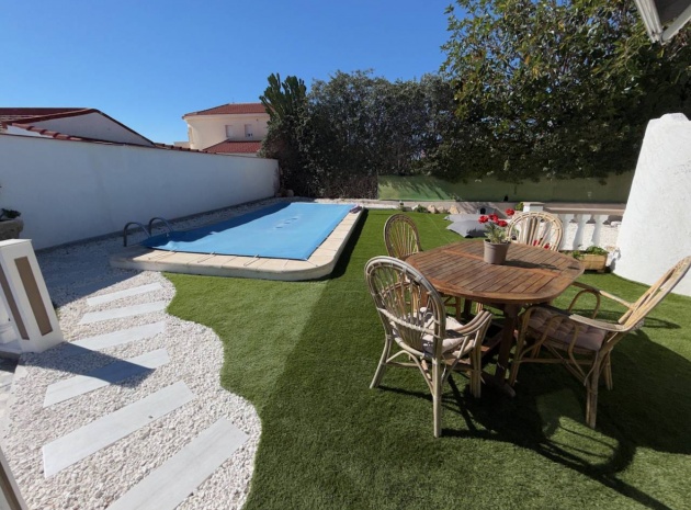 Återförsäljning - Villa - Ciudad Quesada