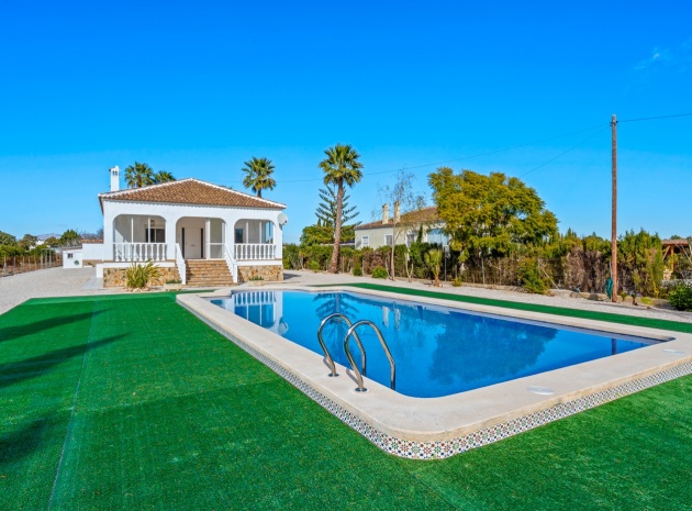 Resale - Country Property - Dolores