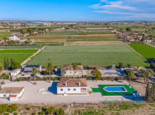 Resale - Country Property - Dolores