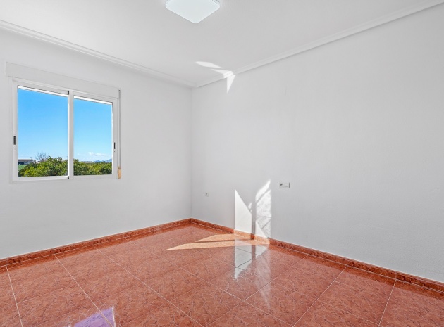 Resale - Country Property - Dolores