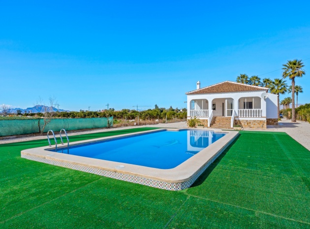 Resale - Country Property - Dolores