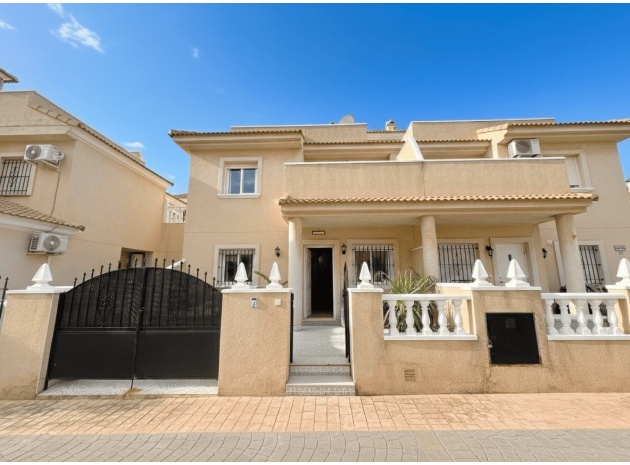 Resale - Townhouse - La Zenia