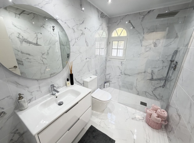 Wiederverkauf - Villa - Los Dolses