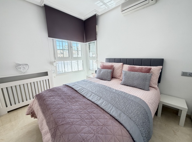 Återförsäljning - Villa - Villamartin - Los Dolses