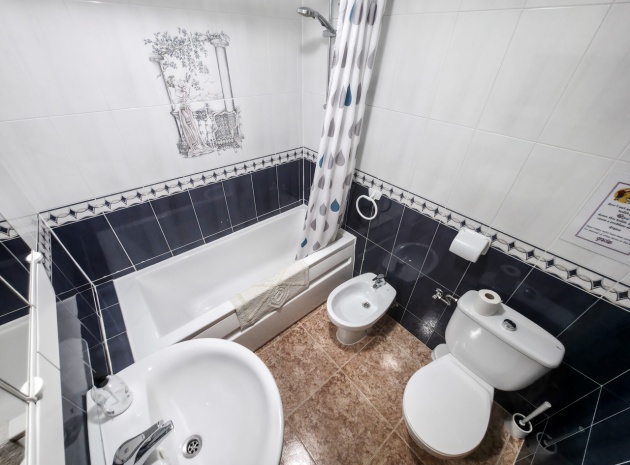 Wiederverkauf - Villa - Torrevieja - Torrevieja, San Luis