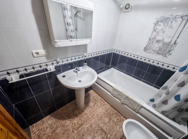 Wiederverkauf - Villa - Torrevieja - Torrevieja, San Luis