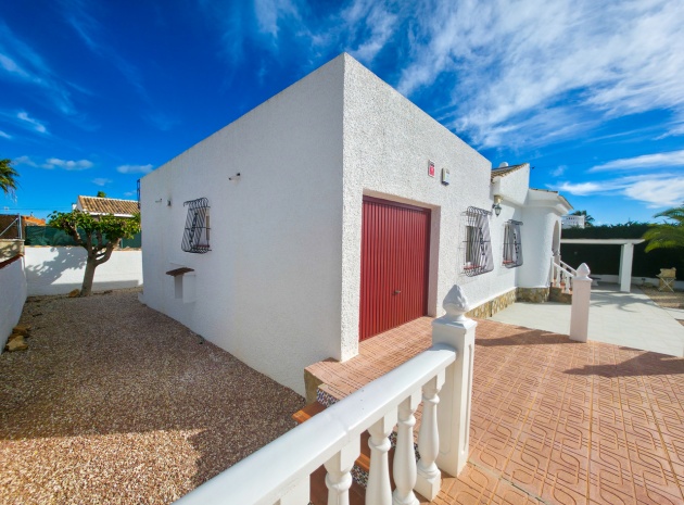 Wiederverkauf - Villa - Torrevieja - Torrevieja, San Luis