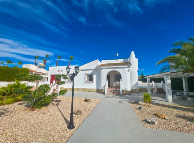 Wiederverkauf - Villa - Torrevieja - Torrevieja, San Luis