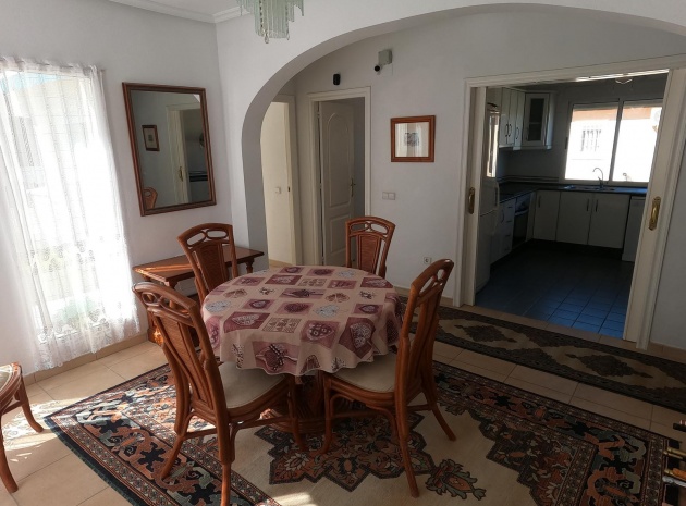 Resale - Villa - Algorfa