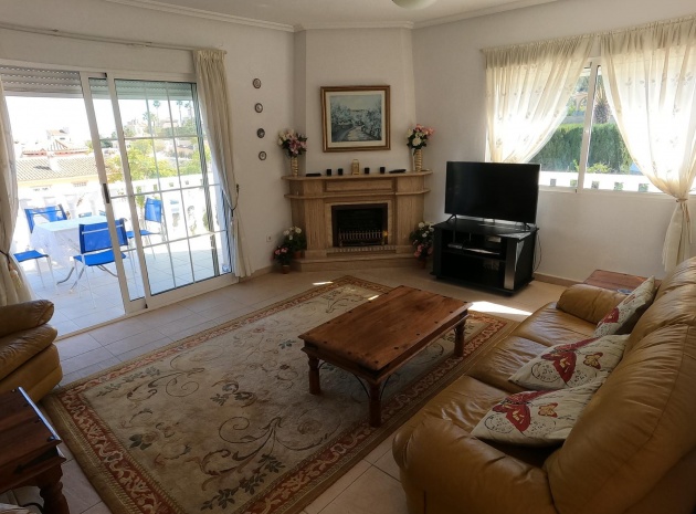 Resale - Villa - Algorfa