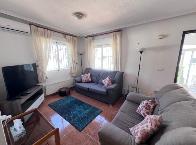 Resale - Villa - Los Montesinos - entre naranjos