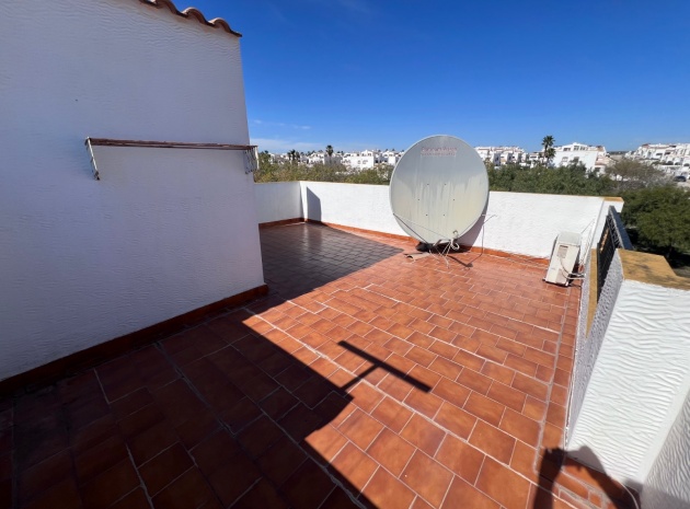 Resale - Villa - Los Montesinos - entre naranjos