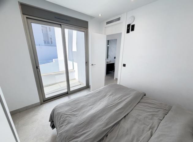 Resale - Villa - Villamartin - El Galan