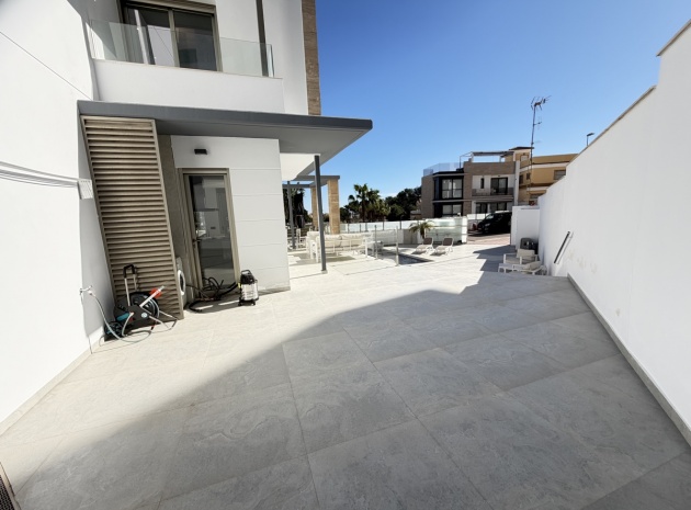 Resale - Villa - Villamartin - El Galan