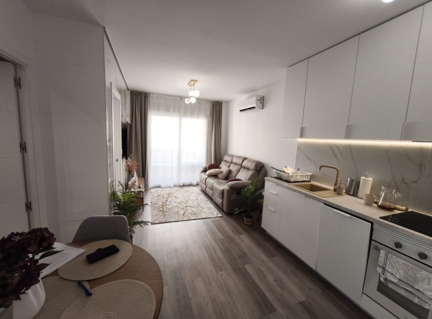 Resale - Apartment - Torrevieja - Beachside Torrevieja