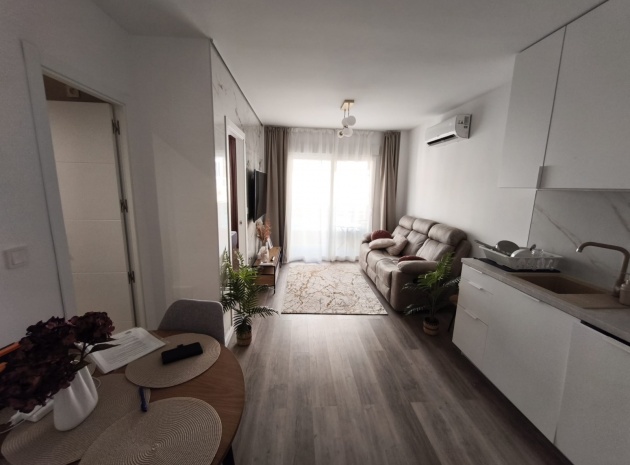Resale - Apartment - Torrevieja - Beachside Torrevieja