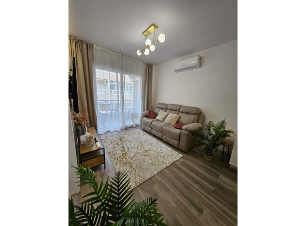 Resale - Apartment - Torrevieja - Beachside Torrevieja