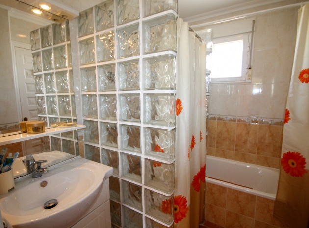 Wiederverkauf - Villa - Villamartin