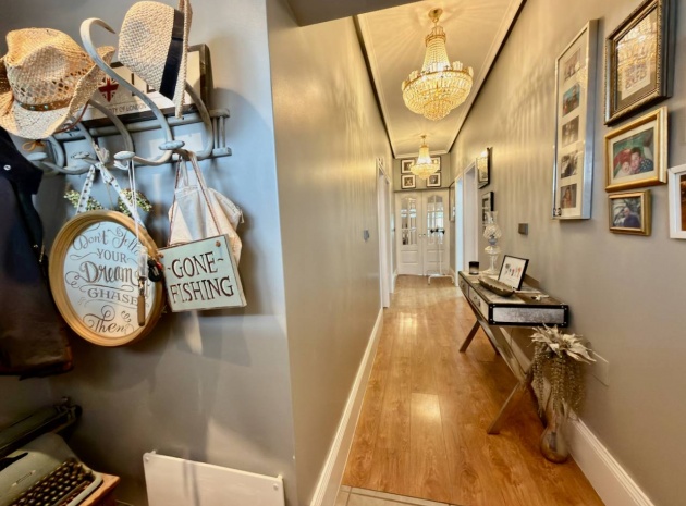 Resale - Villa - Las Heredades - Heredades