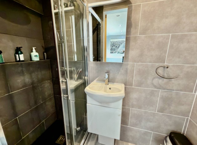 Resale - Villa - Las Heredades - Heredades