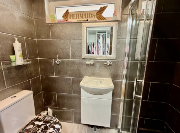 Resale - Villa - Las Heredades - Heredades