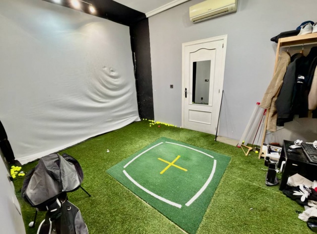 Resale - Villa - Las Heredades - Heredades