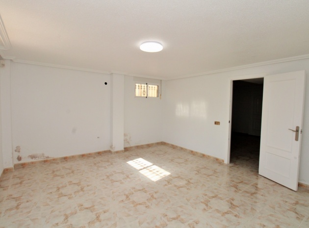 Resale - Villa - Playa Flamenca - san jose