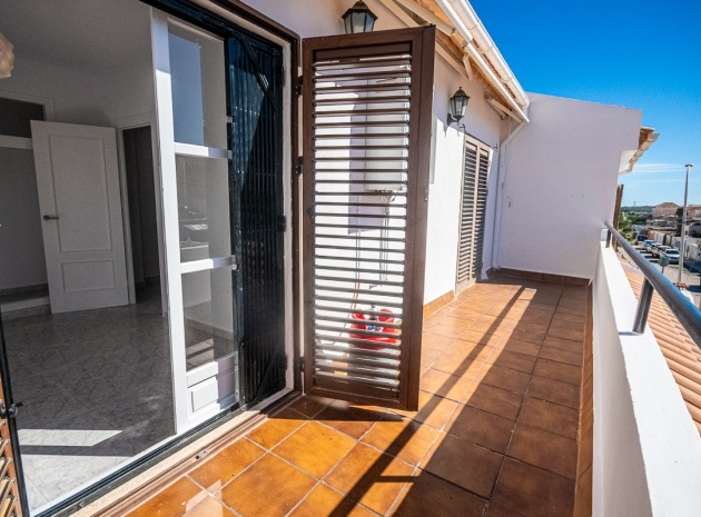 Wederverkoop - Herenhuis - San Miguel de Salinas - balcon costa