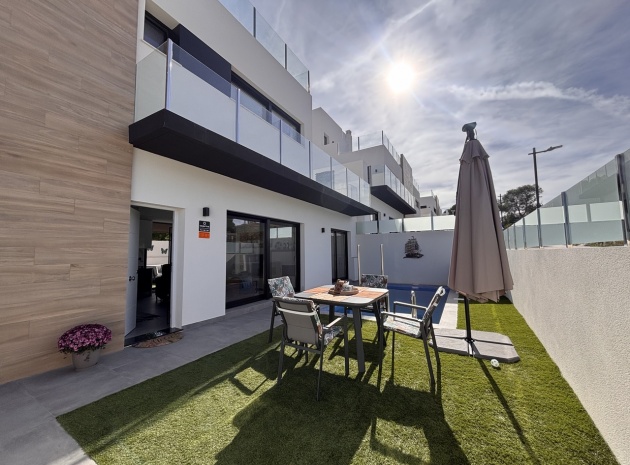 Resale - Villa - Villamartin - El Galan