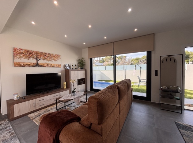 Resale - Villa - Villamartin - El Galan