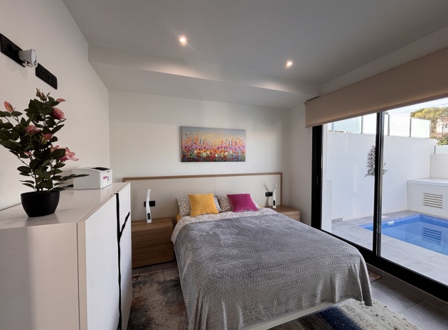 Resale - Villa - Villamartin - El Galan