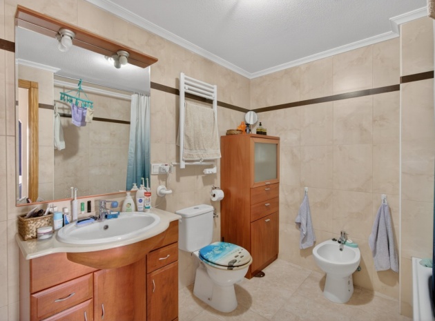 Resale - Apartment - Playa Flamenca - Laguna Golf