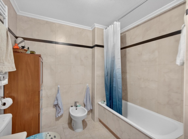 Resale - Apartment - Playa Flamenca - Laguna Golf