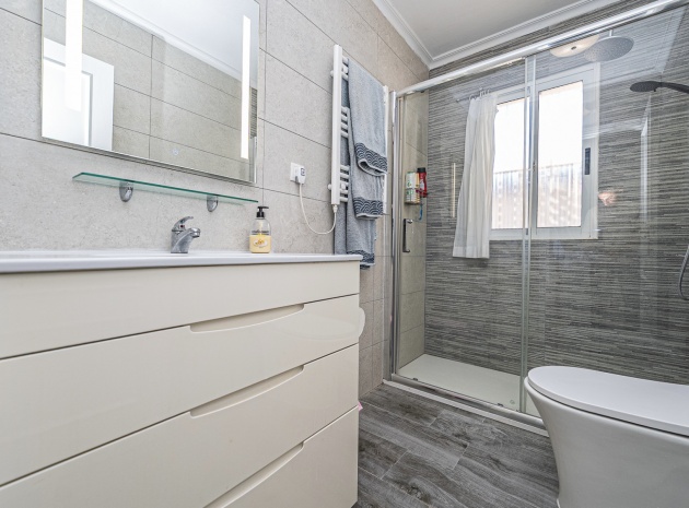 Wederverkoop - Villa - Cabo Roig - la regia