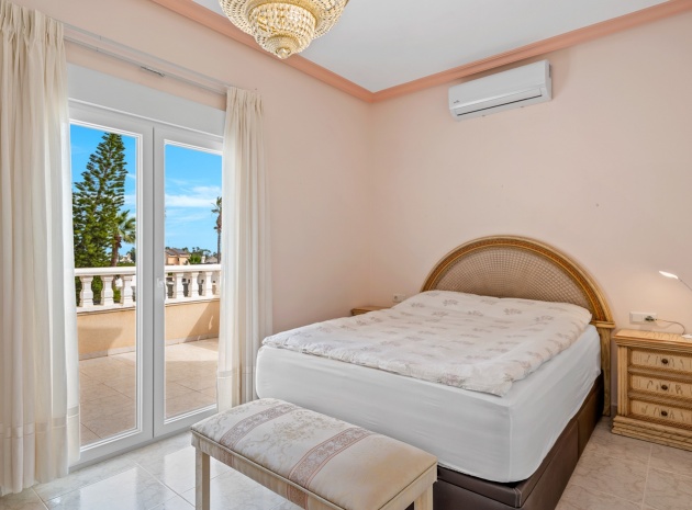 Återförsäljning - Villa - Ciudad Quesada - Rojales