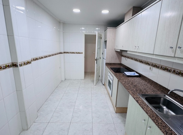 Resale - Apartment - Los Montesinos