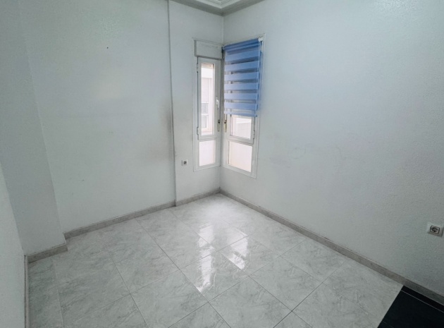 Resale - Apartment - Los Montesinos