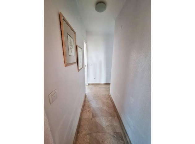 Resale - Apartment - Villamartin