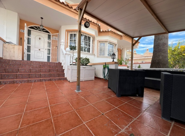 Resale - Townhouse - Villamartin - Res. Sevilla