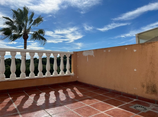 Resale - Townhouse - Villamartin - Res. Sevilla