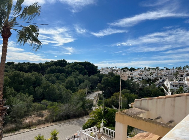 Resale - Townhouse - Villamartin - Res. Sevilla