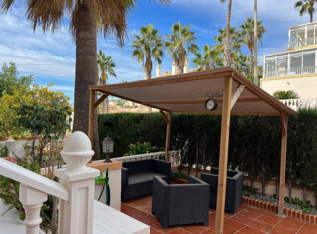 Resale - Townhouse - Villamartin - Res. Sevilla