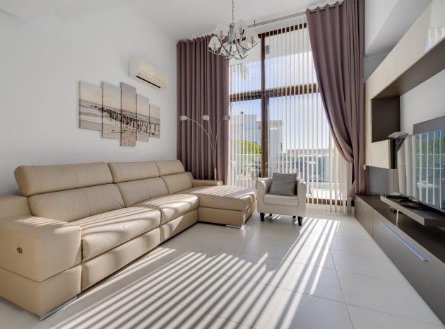 Resale - Townhouse - Villamartin - La Fuente