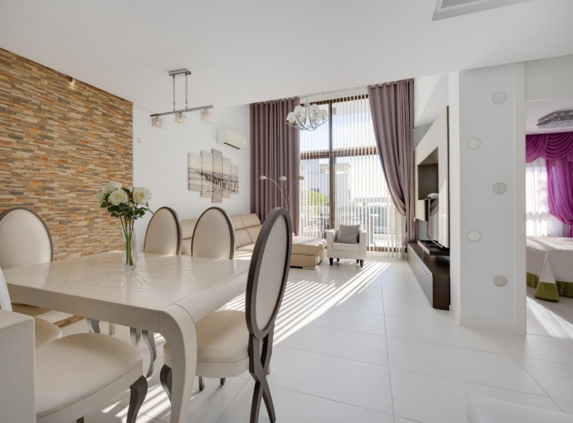 Resale - Townhouse - Villamartin - La Fuente