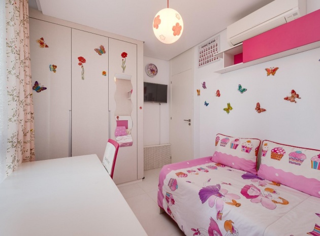 Resale - Townhouse - Villamartin - La Fuente