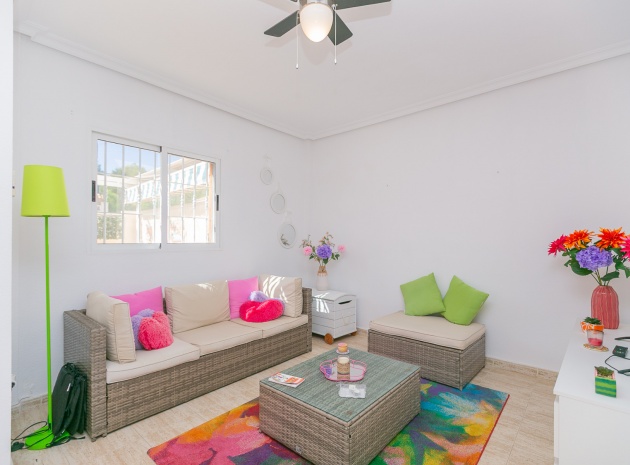 Resale - Townhouse - Mil Palmeras - riomar