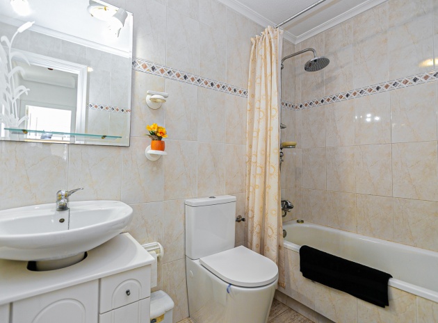 Resale - Townhouse - Mil Palmeras - riomar