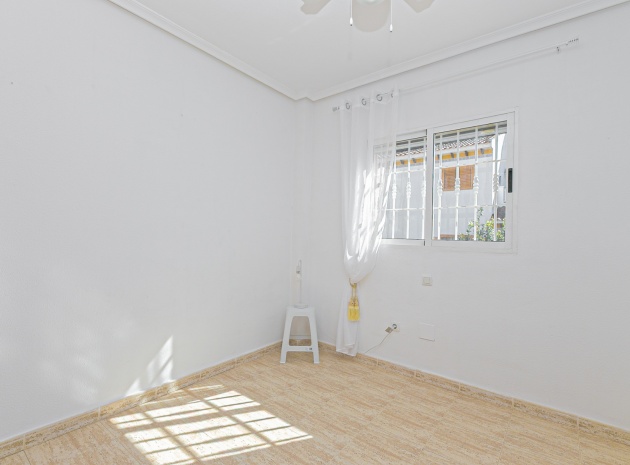 Resale - Townhouse - Mil Palmeras - riomar