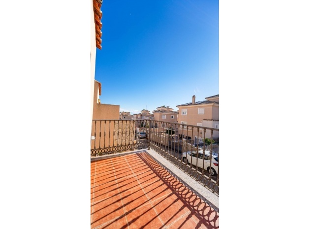 Resale - Townhouse - Los Altos - royal park
