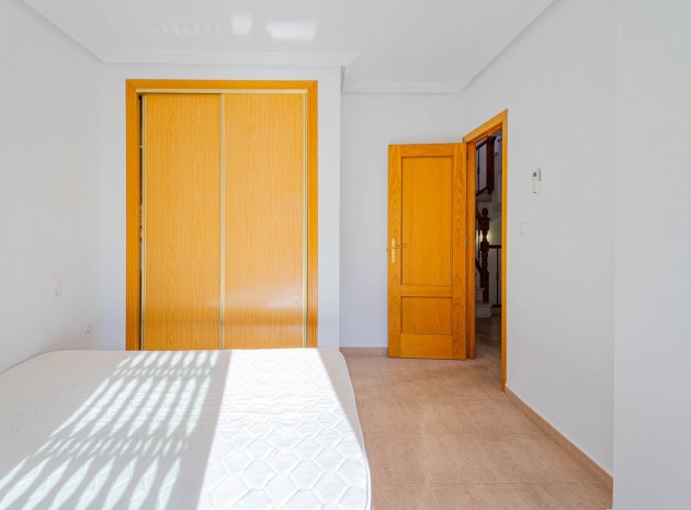 Resale - Townhouse - Los Altos - royal park